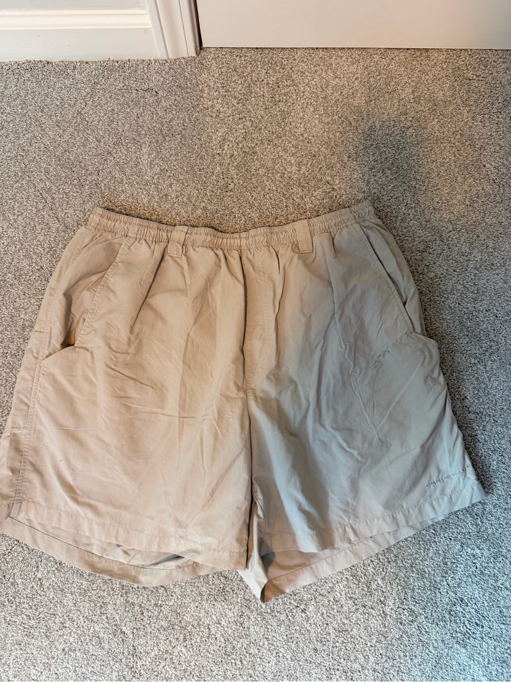Columbia PFG Khaki Fishing Shorts Men's L Performance Outdoor